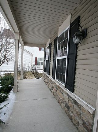 2nd image of 872 Bennett Dr