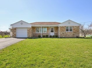 328 Apple Rd, Amelia, OH 45102