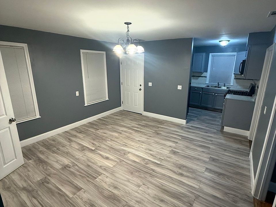 1st image of 200 Sabin St Floor 3