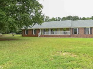 25 Oaks Dr, Covington, GA 30016