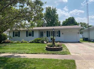 2220 E Eleanor Ave, Springfield, IL 62702