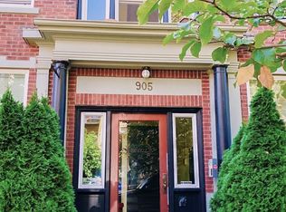 905 NE 43rd St APT 110, Seattle, WA
