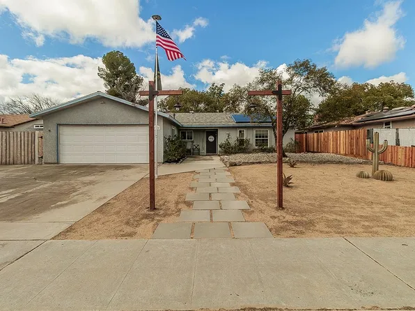 3332 Ezie Ave, Clovis, CA 93611