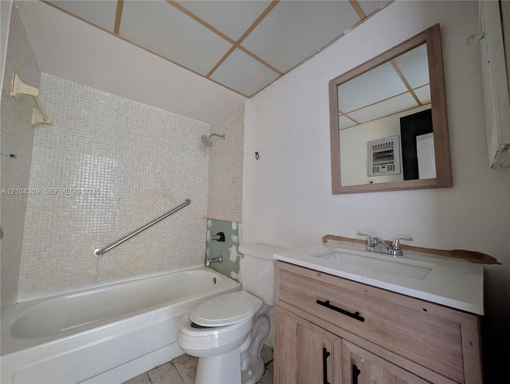 3201 NE 14th Street Cswy APT 408, photo 7