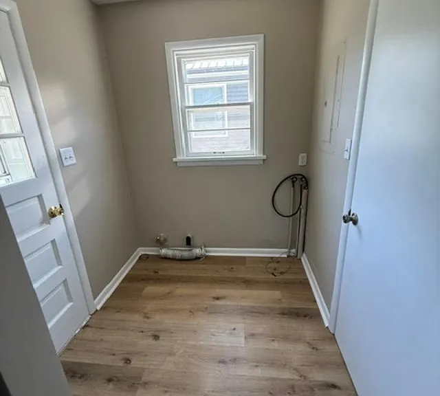 Laundry Room- Full washer and dryer hook-ups
