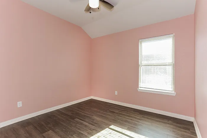 9021 Curacao Dr — Photo 11
