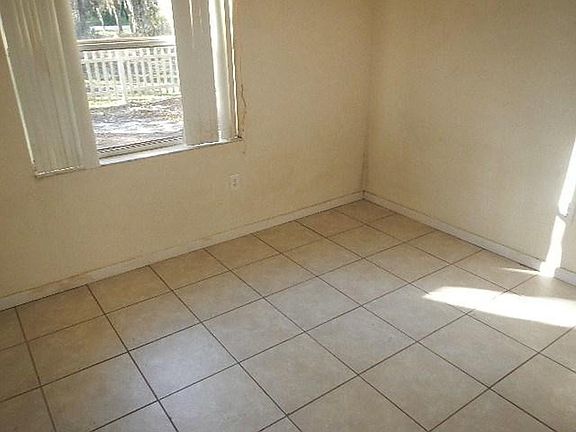 5th image of 5923 Oak Brook Ave