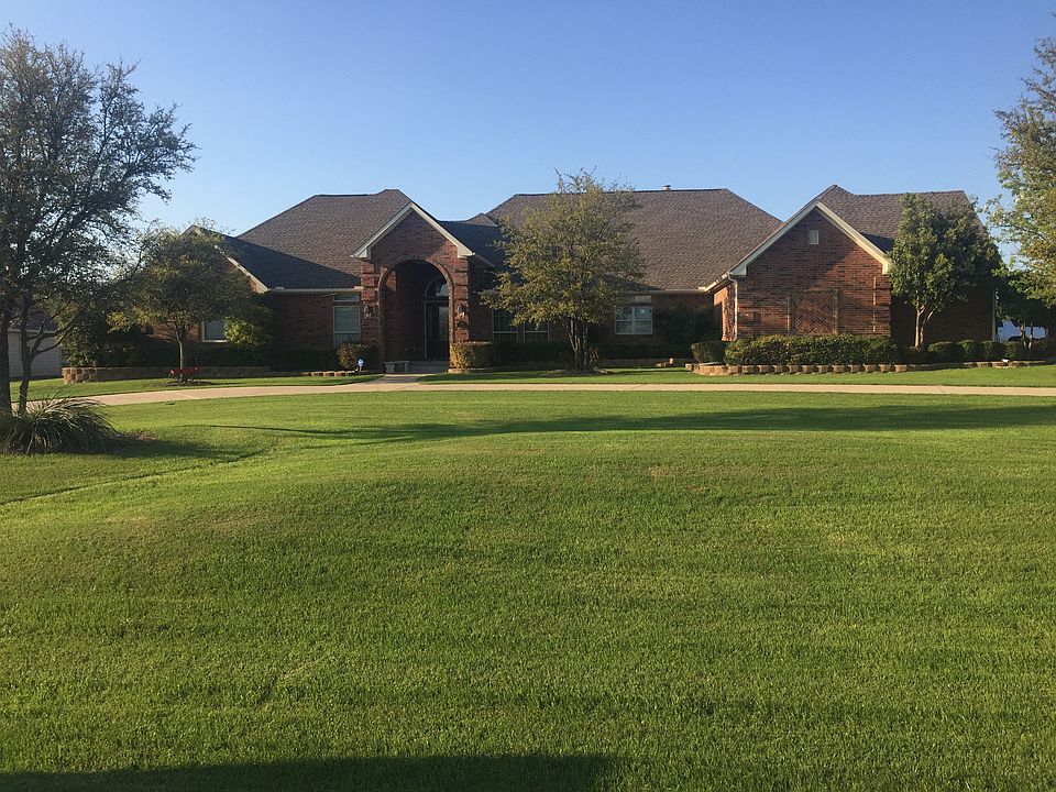 1st image of 1918 Thornberry Dr