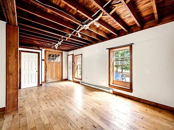 4th image of 175 Goldens Bridge Rd #1