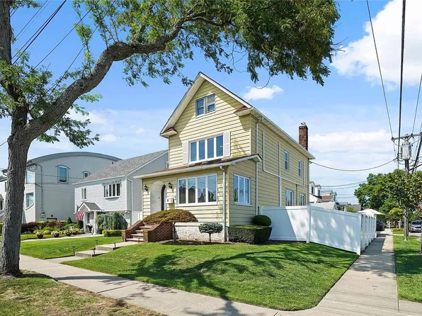 97-17 161st Ave, Howard Beach, NY 11414