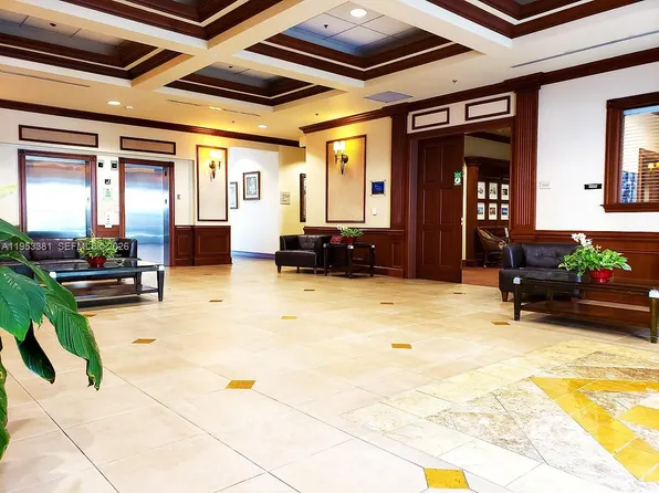 2665 SW 37th Ave APT 611, Miami, FL 33133