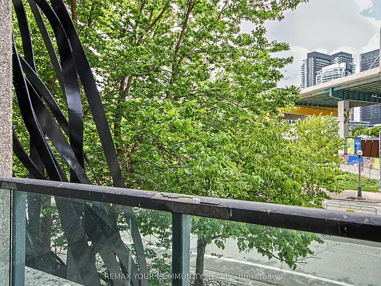 231 Fort York Blvd #219 — Photo 23