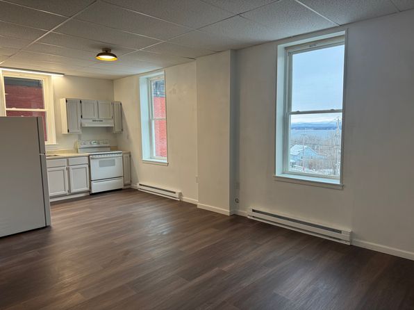 4325 Main St, Pt Henry, NY