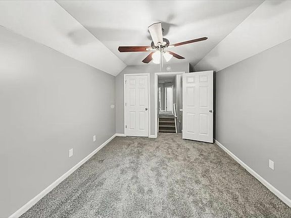 2nd image of 374 Queens Dr SW