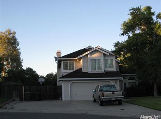 100 Triple Oak Ct, Roseville, CA 95747