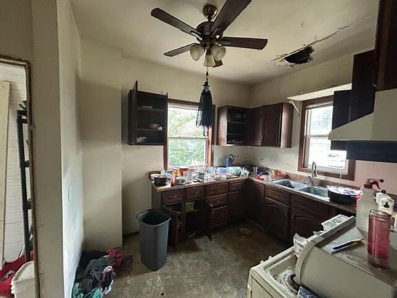 5th image of 14 Wendell St