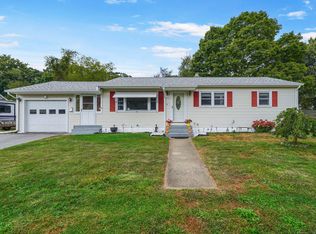 11 Sylvian St, Norwich, CT 06360