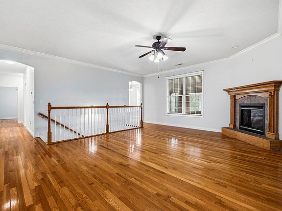5th image of 5904 S Nettleton Avenue