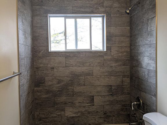 2nd image of 62 Wheeler Ave APT 5R
