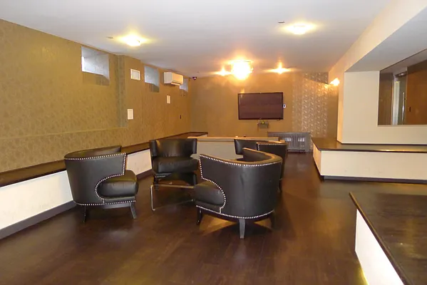 Rented by Oxford Property Group | media 22