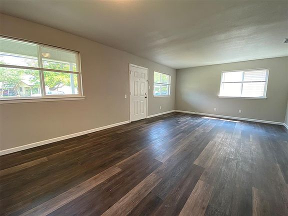 4th image of 1037 Marlene Dr