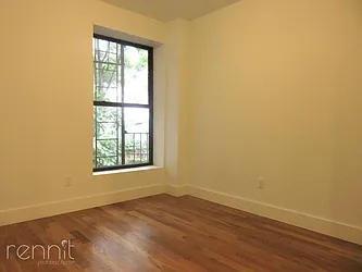 Rented by Rennit Inc.