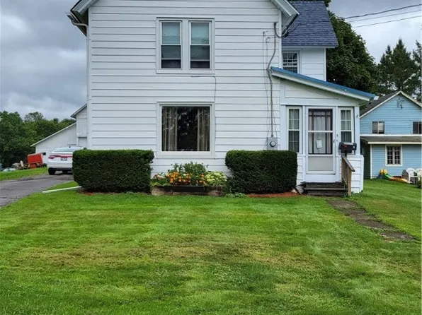 8 Phelps St #4, Sidney, NY 13838