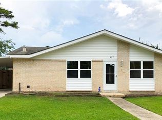 677 Cameron Ct, Kenner, LA 70065