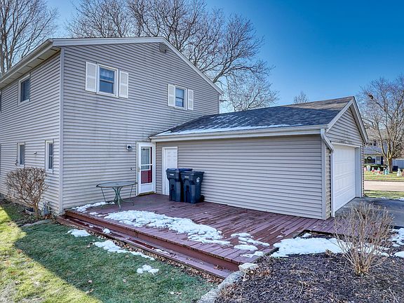 5th image of 205 Millwood Ln