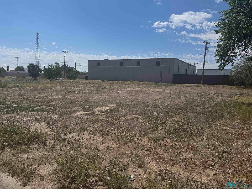 1st image of 822 E Albuquerque St