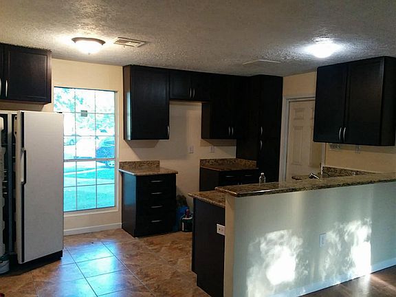 2nd image of 11922 Wessex Dr