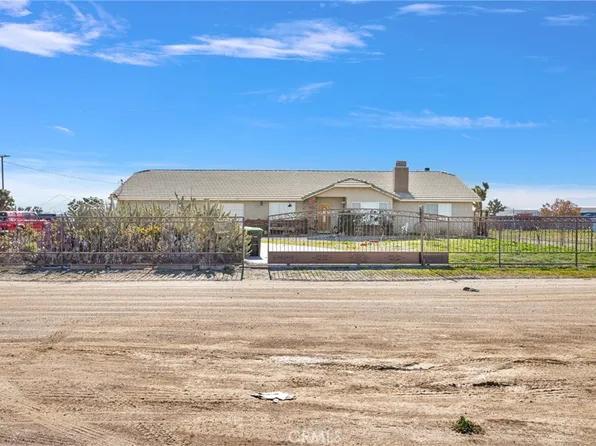 10276 Aster Rd, Oak Hills, CA 92344