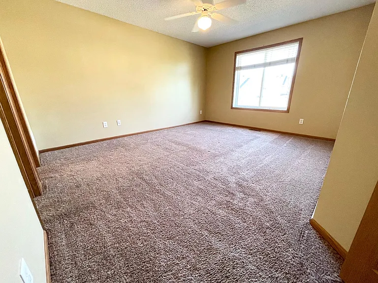 6898 Meadow Grass Ln S — Photo 9