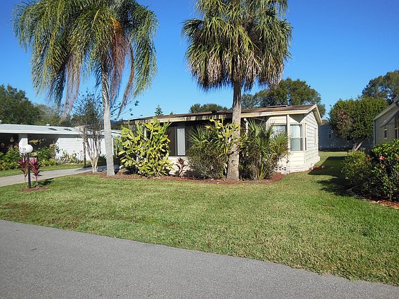 5th image of 4472 Arlington Park Dr