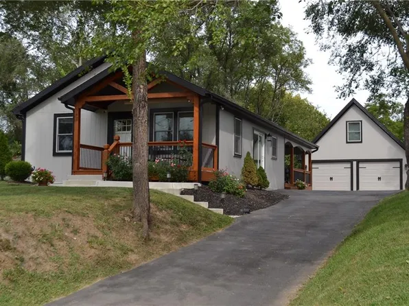 1825 S 94th St, Kansas City, KS 66111