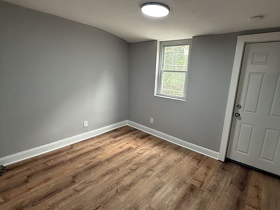 3rd image of 3924 Pennsgrove St