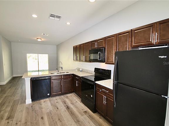 5th image of 2222 Florida Dr