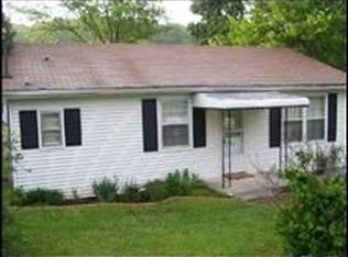 2211 Houstonia Dr, Knoxville, TN 37918