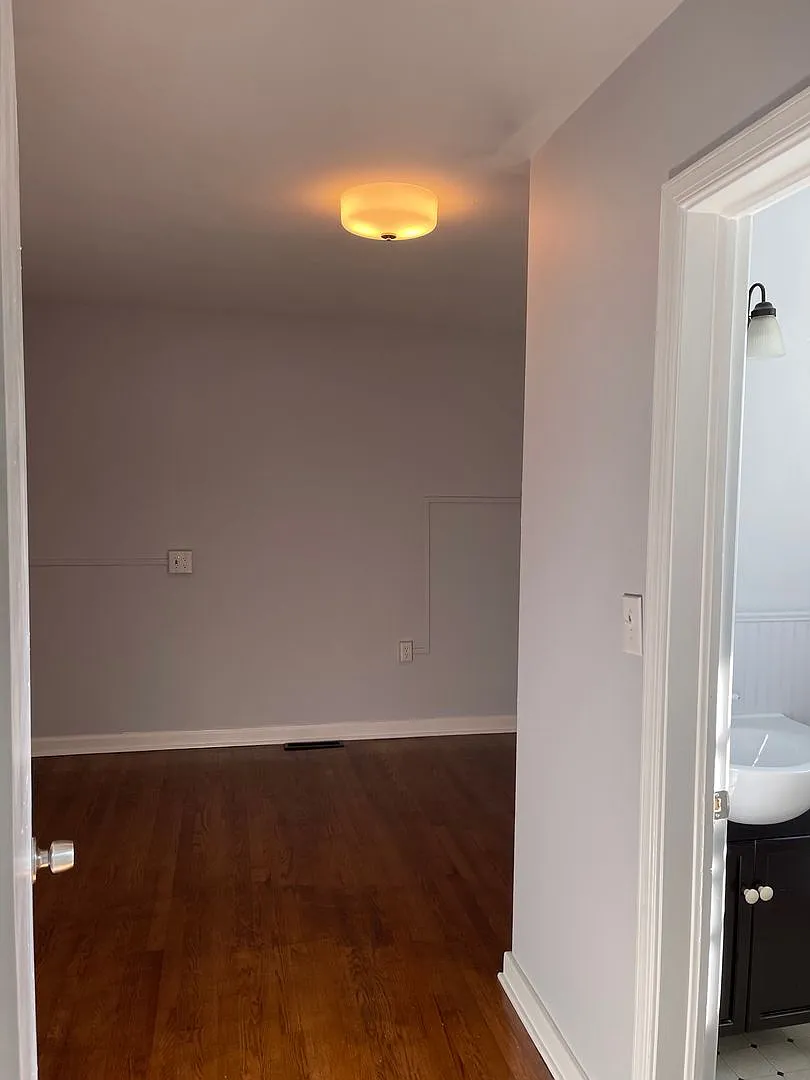 Beautifully Remodeled Home in Hollywood Norfolk — Photo 2