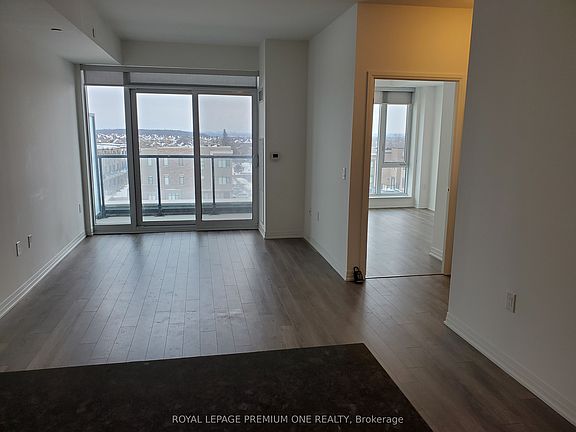 4th image of 99 Eagle Rock Way #416