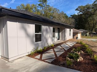 6717 E Glover St, Inverness, FL 34452