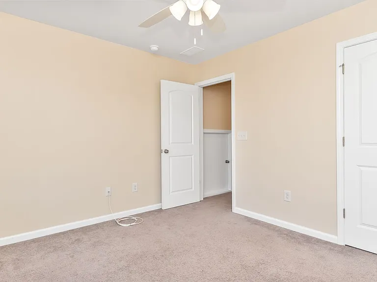 132 Machrie Loop #B — Photo 24