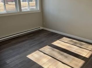201 17th Ave NE APT 5, Waseca, MN 56093