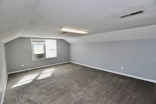 944 Twin Lakes Dr — Photo 28