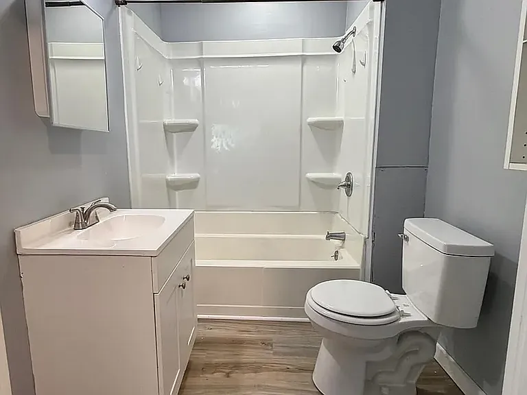 Upstairs Bathroom