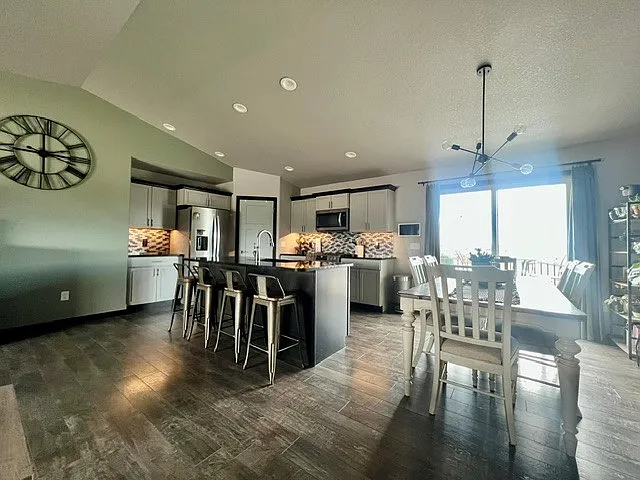 605 Ballista Blvd — Photo 8