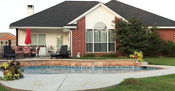 2nd image of 218 Chambers Creek Cir