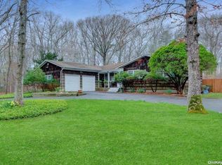 112 Medford Rd, Ridge, NY 11961