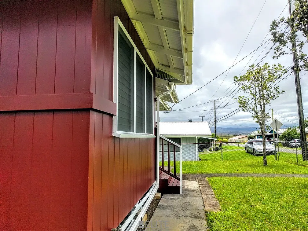 Offered Unfurnished or Fully Furnished & Well-Maintained Plantation Home in Desirable Waimea — Photo 4