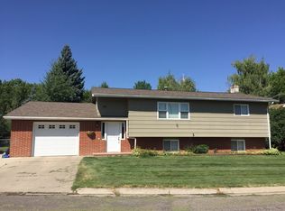 108 Agate Dr, Lewistown, MT 59457